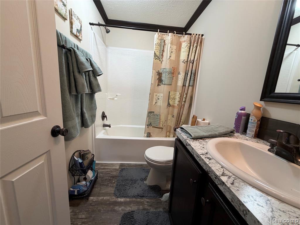 241 Waterway Court, Lapeer, MI 48446 — Photo 23