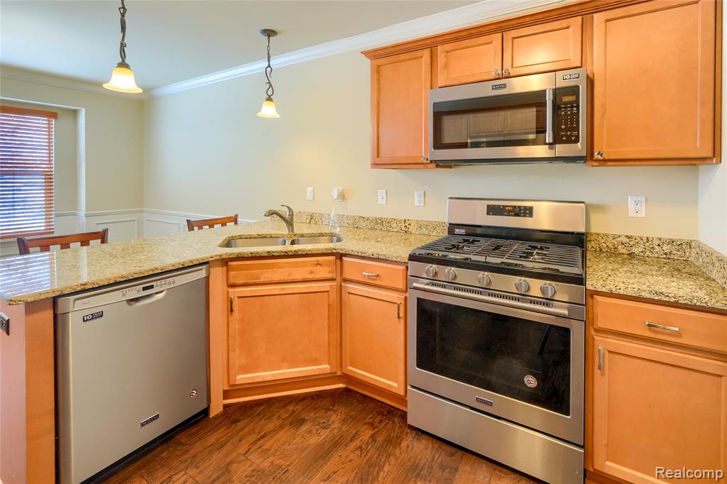 4503 Cross Creek Boulevard, Burton, MI 48509 — Photo 17