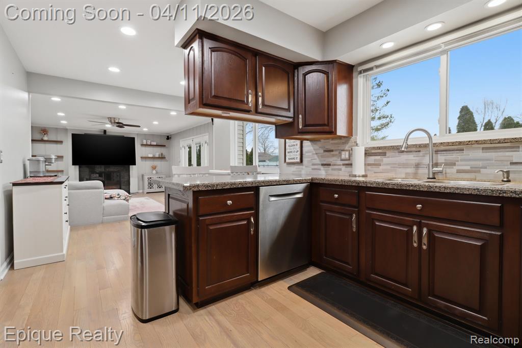 42486 Saltz Road, Canton, MI 48187 — Photo 20