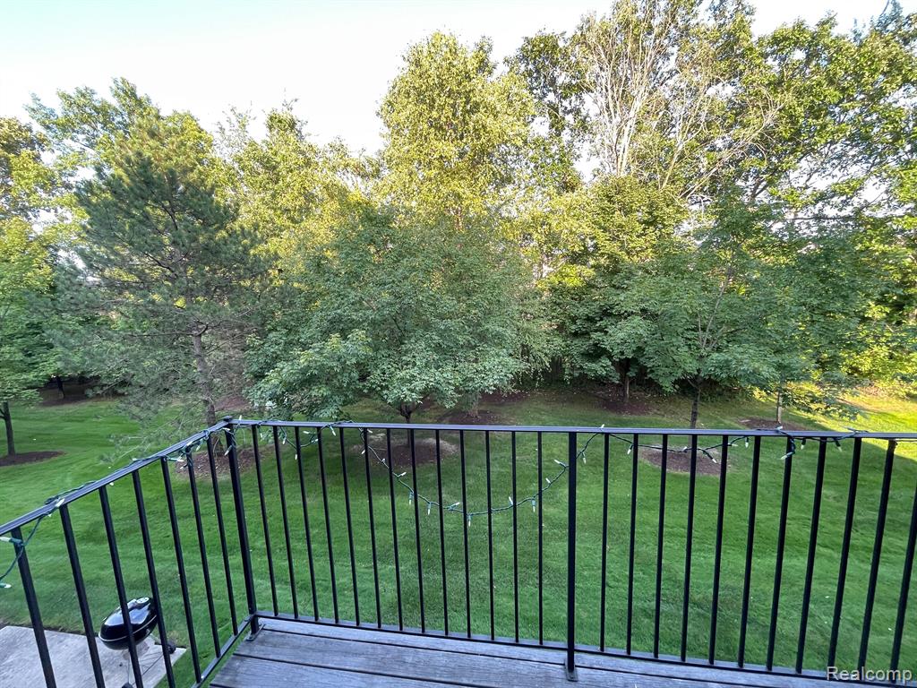 701 CHERRY ORCHARD Road, Canton, MI 48188 — Photo 27