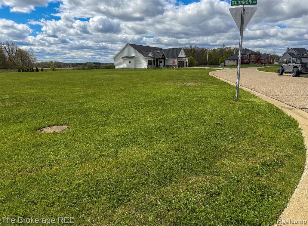 6318 Victoria Lane, Swartz Creek, MI 48473 — Photo 6