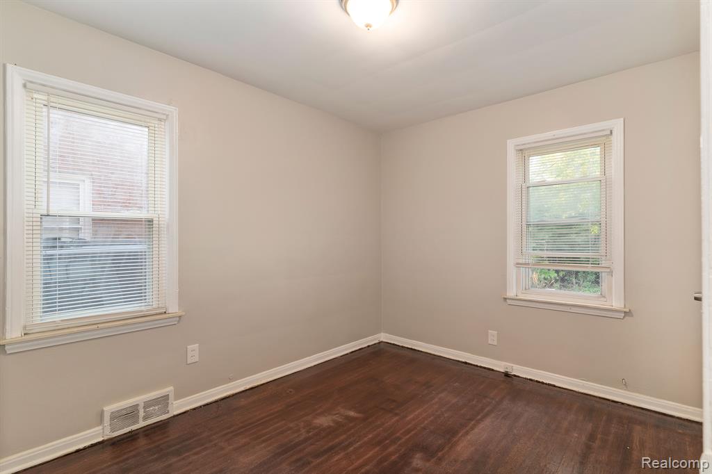 15486 FAIRMOUNT Drive, Detroit, MI 48205 — Photo 15