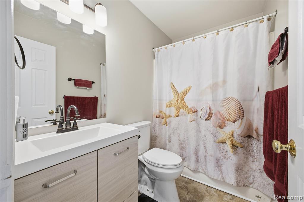 6015 Edmund Street, Romulus, MI, 48174