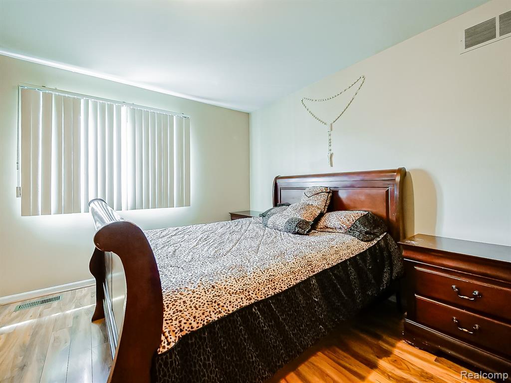 48199 Lafayette Drive, Macomb, MI 48044 — Photo 36
