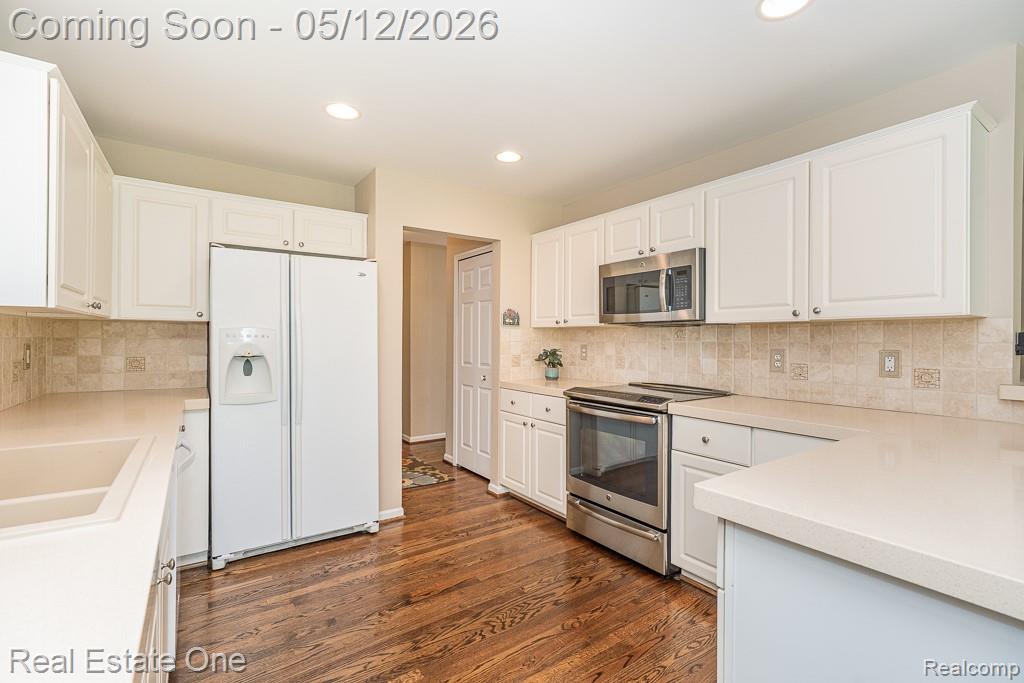 1110 Churchill Circle, Rochester, MI 48307 — Photo 16