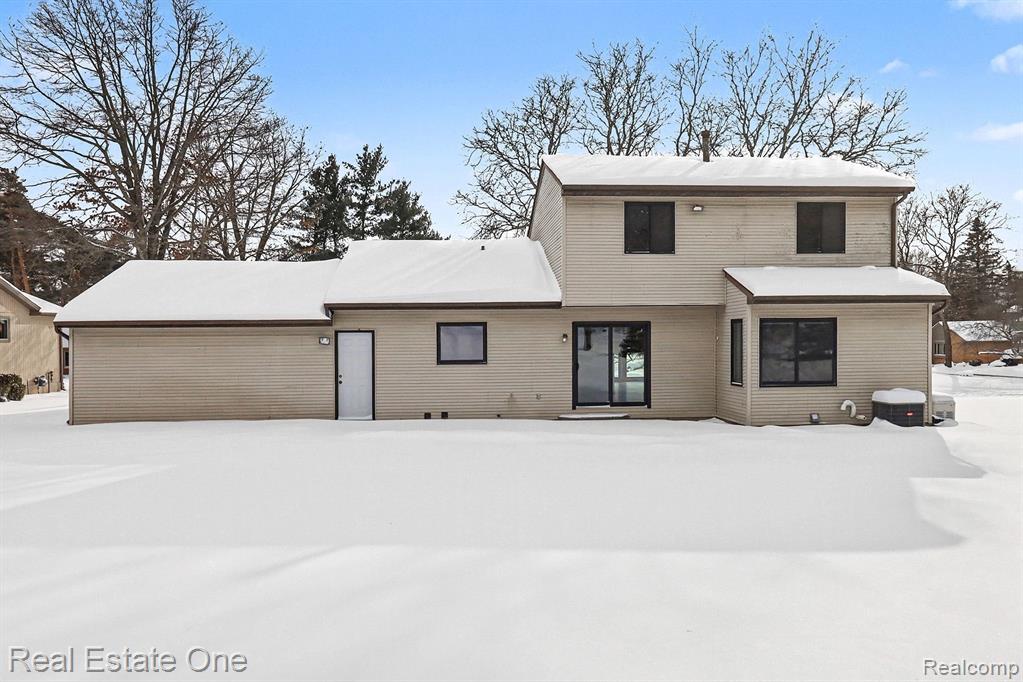 6226 Pinewood Drive, Clarkston, MI — Photo 28