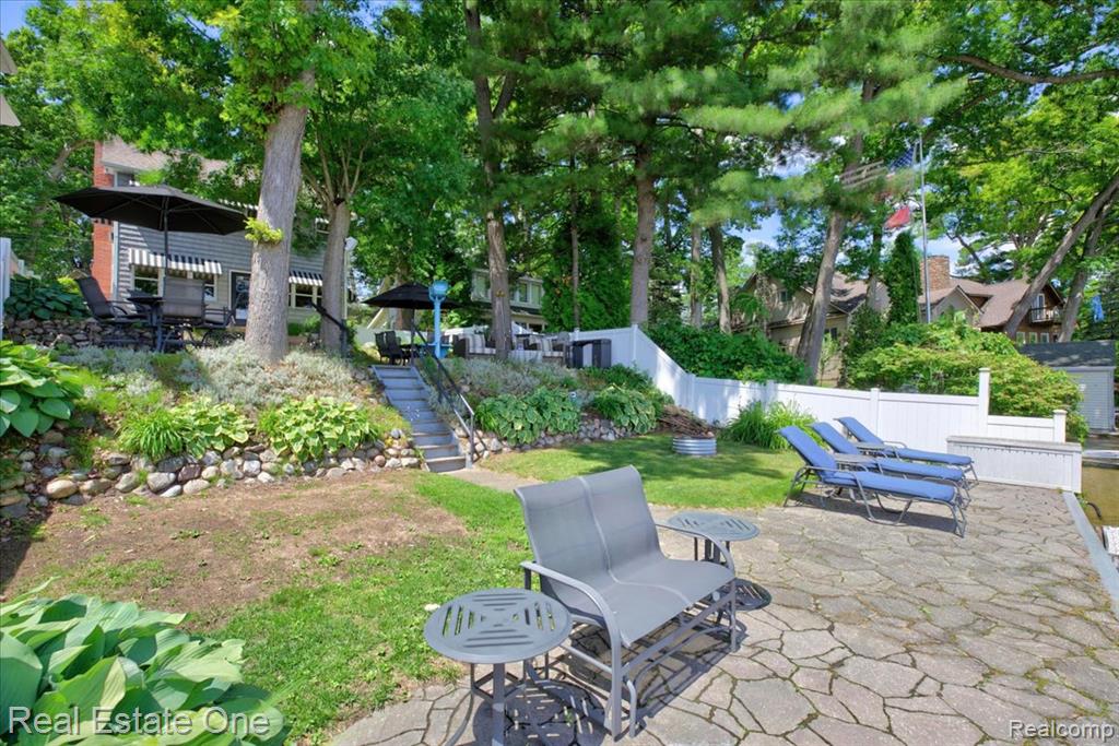 836 Pine Tree Road W, Lake Orion, MI 48362 — Photo 64