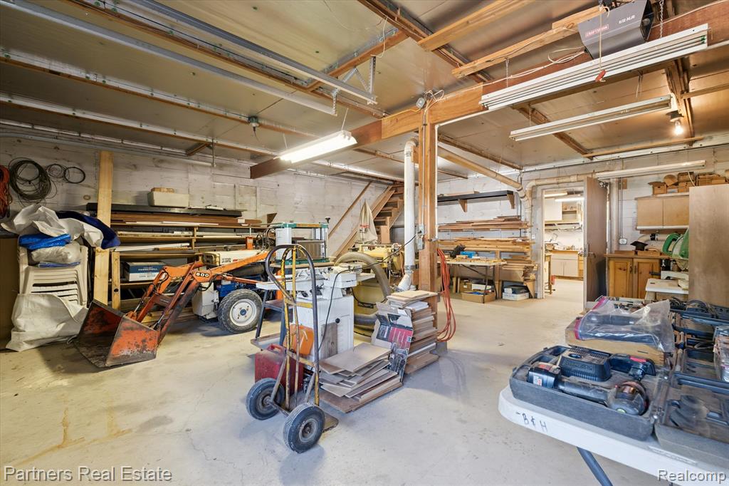 6505 Strawberry Lake Road, Hamburg, MI — Photo 48
