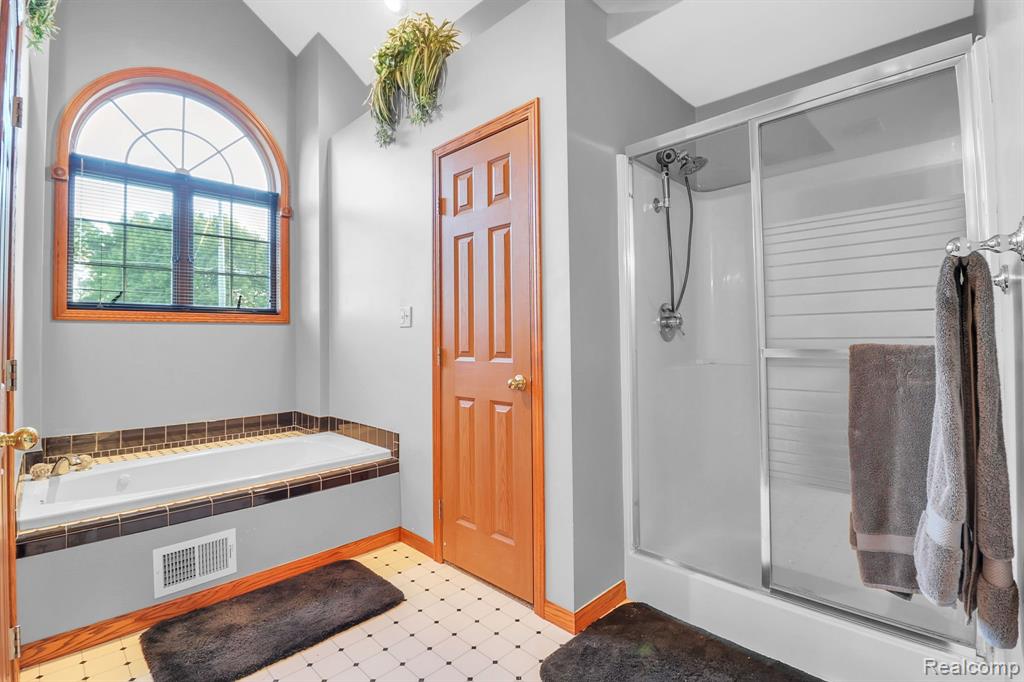 7255 E Atherton Road, Davison, MI 48423 — Photo 21