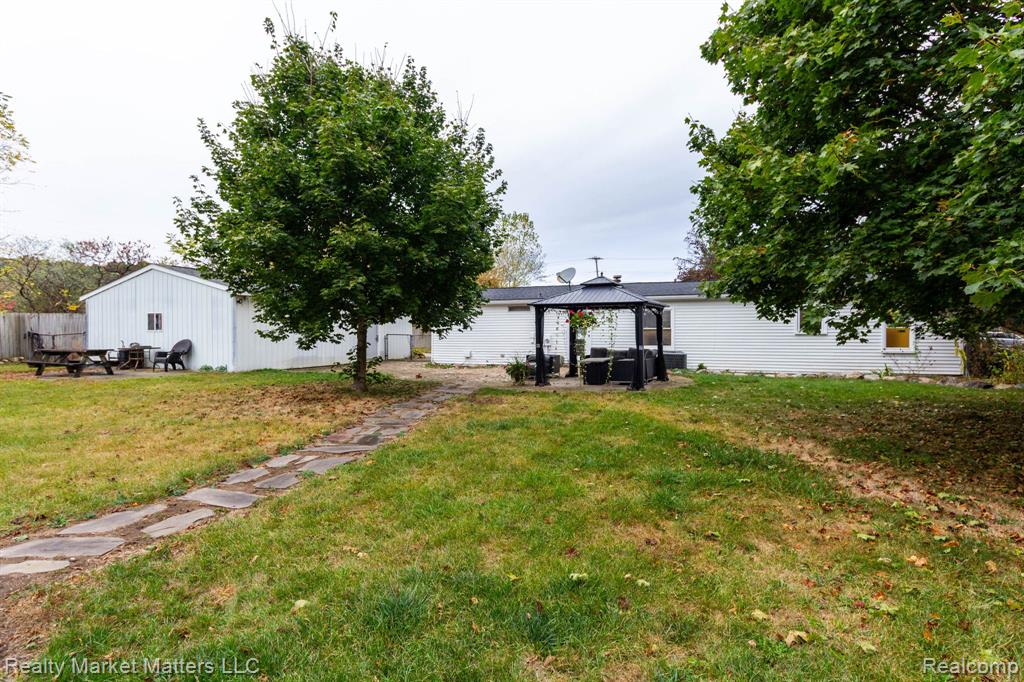 781 W Davison Lake Road, Oxford, MI 48371 — Photo 27