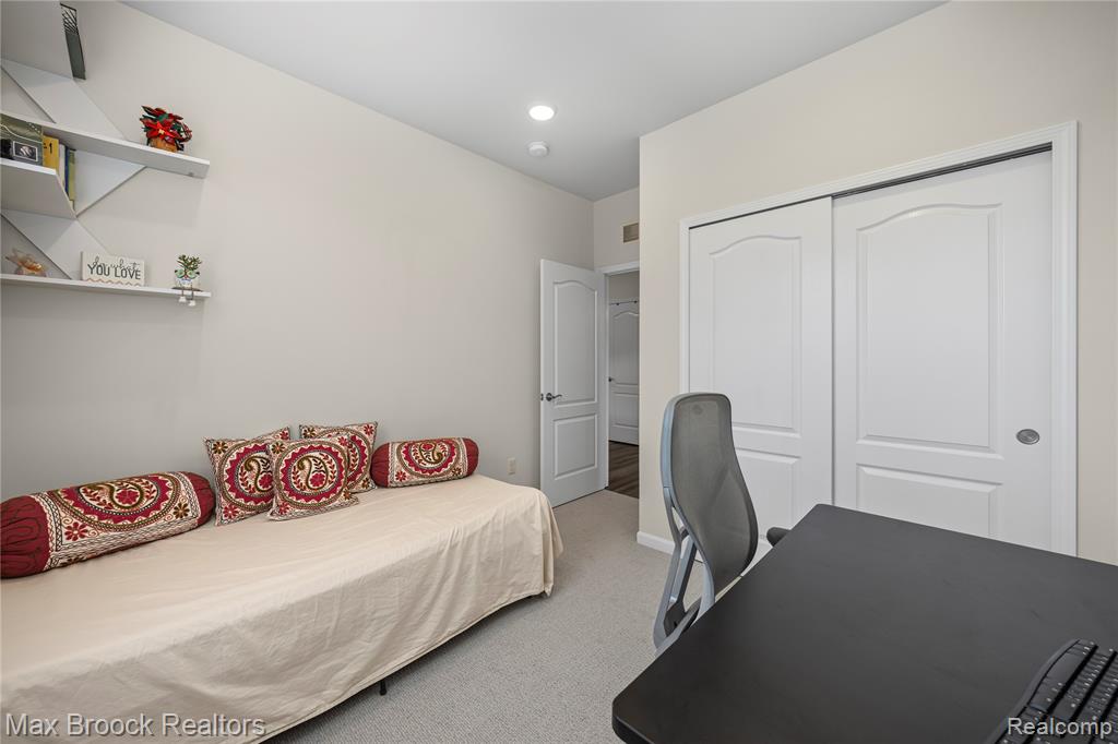30153 TURTLE CREEK CIRCLE, New Hudson, MI 48165 — Photo 26