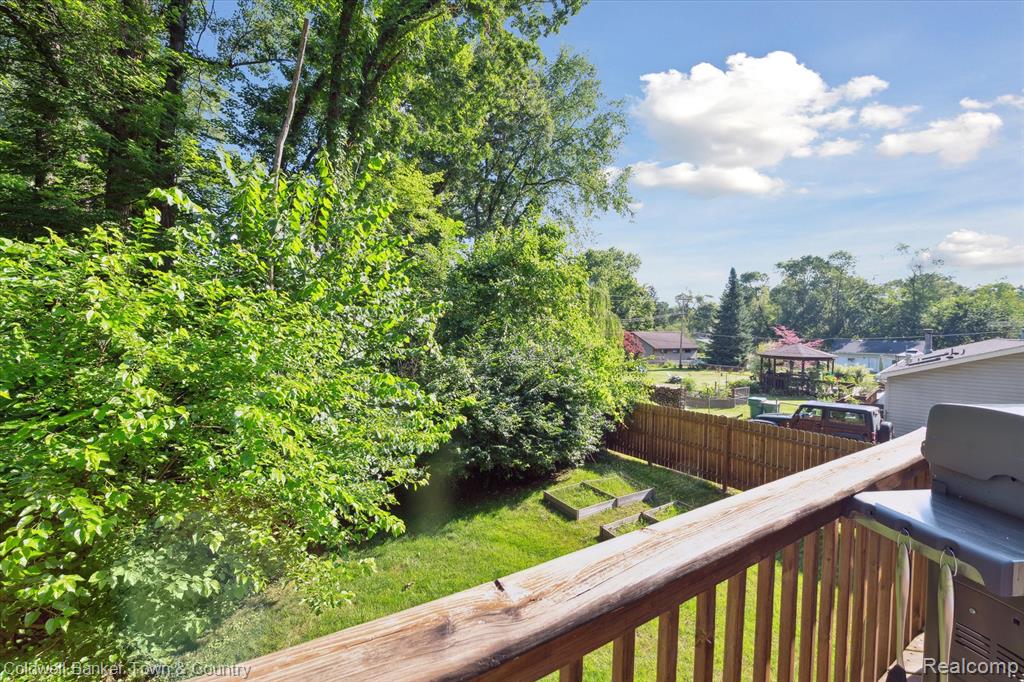 4577 Oaklawn Drive, Pinckney, MI 48169 — Photo 42