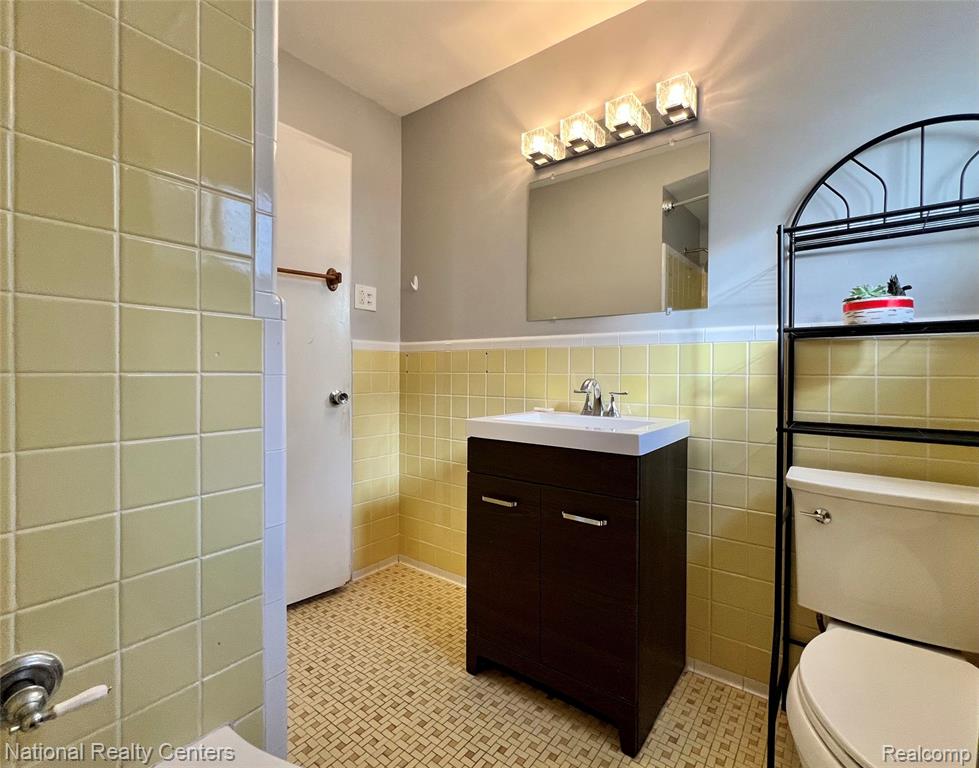 8571 Cranston Street, Westland, MI — Photo 19