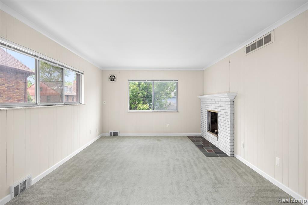 930 TROMBLEY Road, Grosse Pointe Park, MI 48230 — Photo 9
