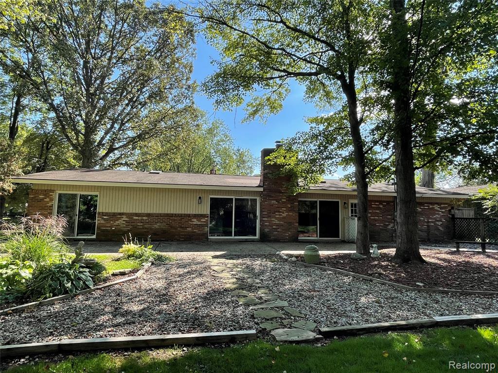 8981 Devon Drive, Shelby Twp, MI 48317 — Photo 32