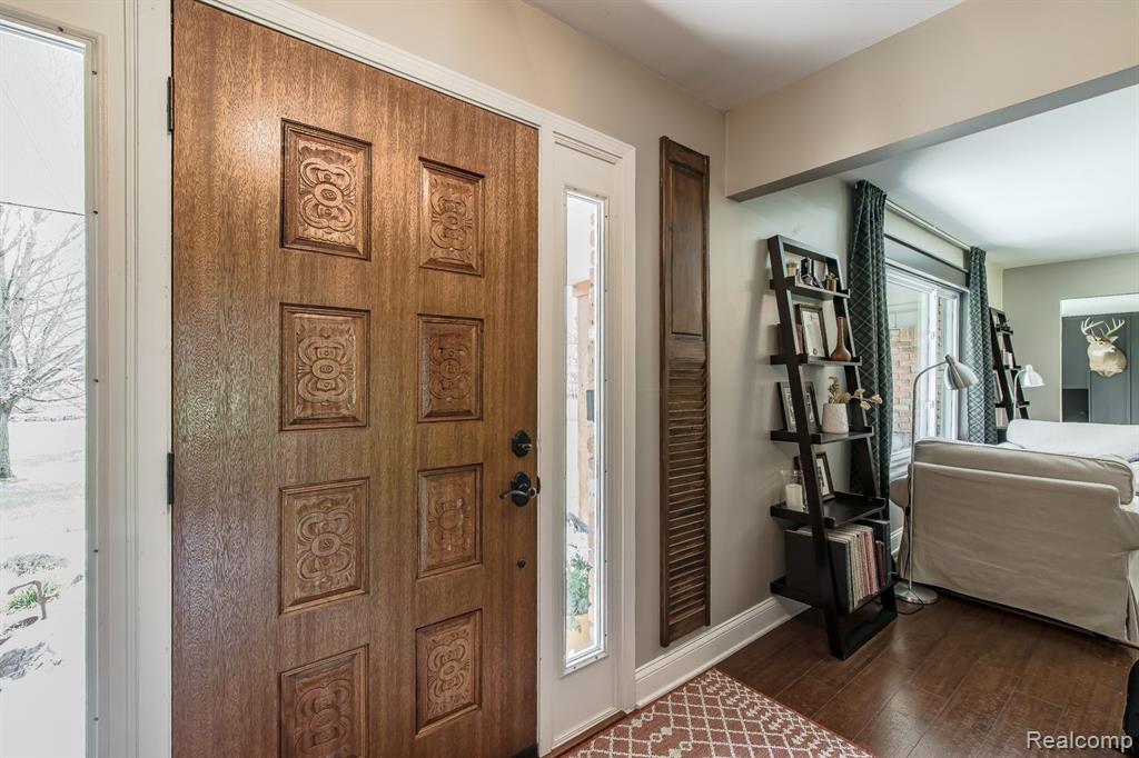 8650 KNOX Road, Clarkston, MI 48348 — Photo 9