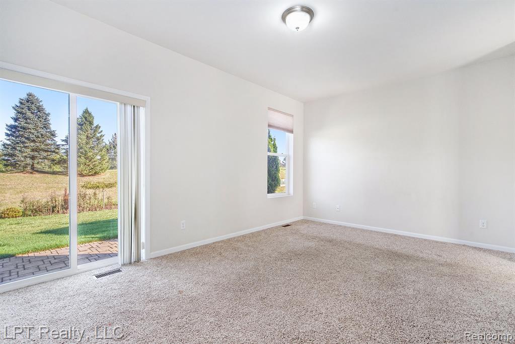 481 Elm Street, Chelsea, MI 48118 — Photo 10
