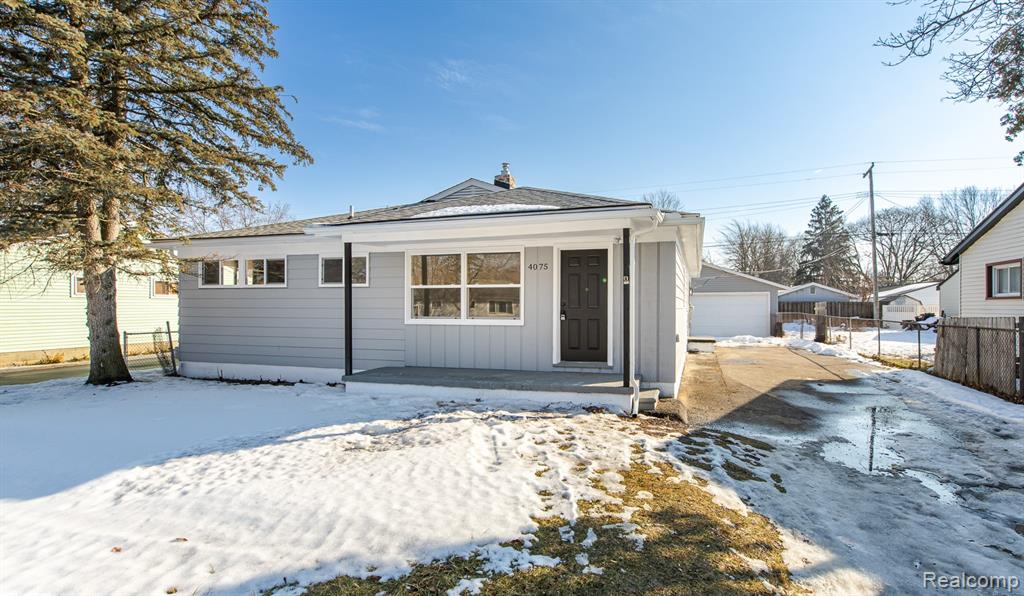 4075 Kempf Street, Waterford, MI 48329 — Photo 2