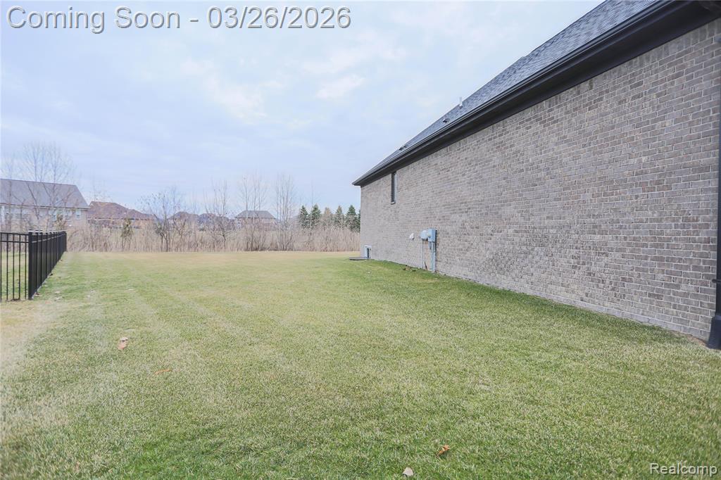 13033 Cathedral Court, Shelby Twp, MI 48315 — Photo 4