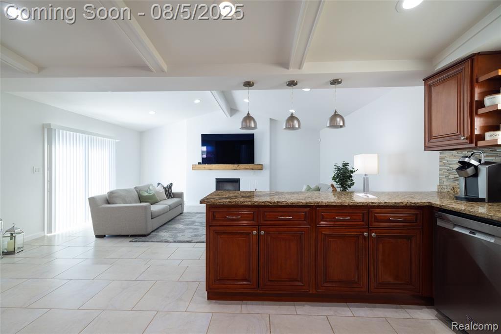 39667 Baker Drive, Sterling Heights, MI 48310 — Photo 11