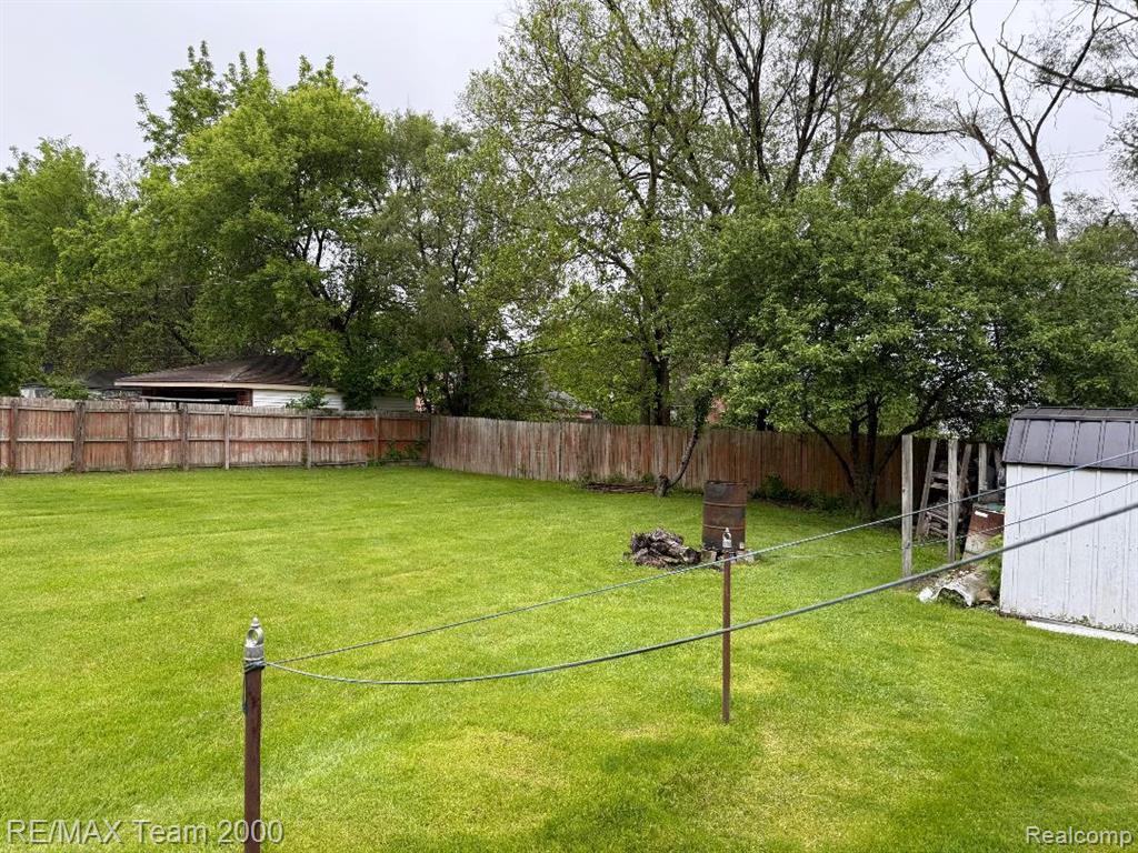 7452 Mansfield Street, Detroit, MI 48228 — Photo 14
