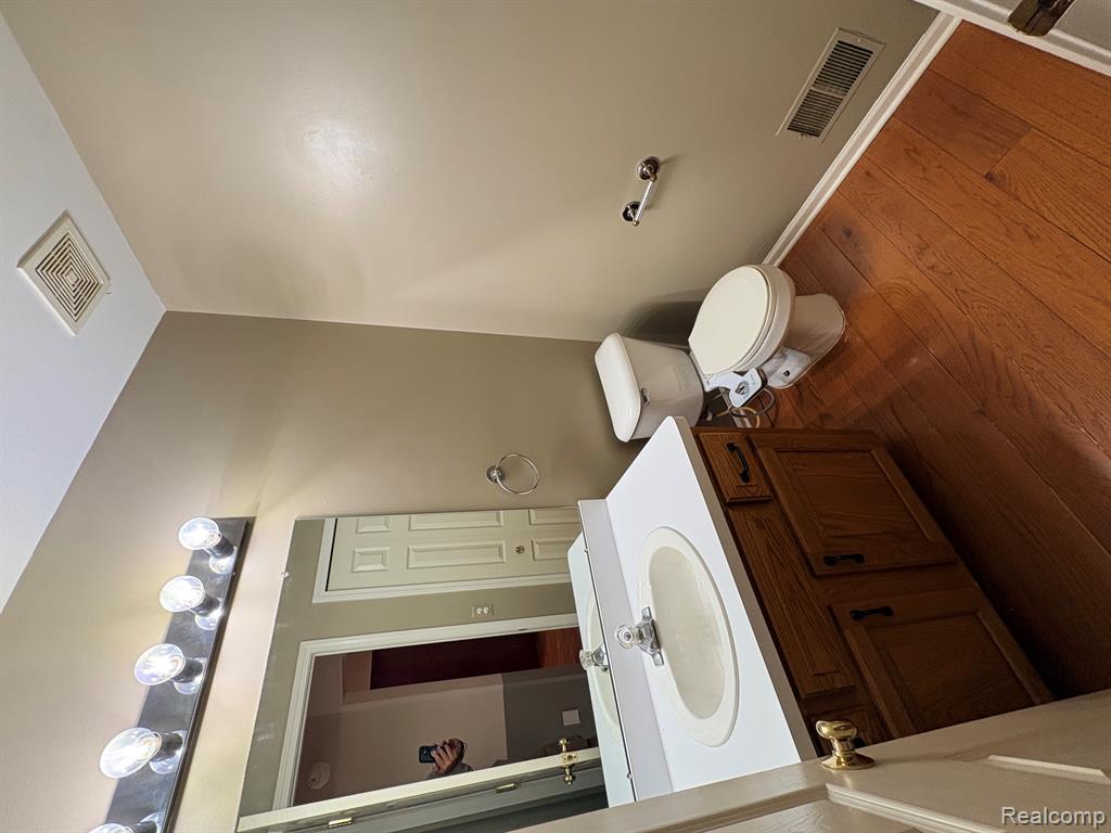 43336 Herring Drive, Clinton Twp, MI 48038 — Photo 18