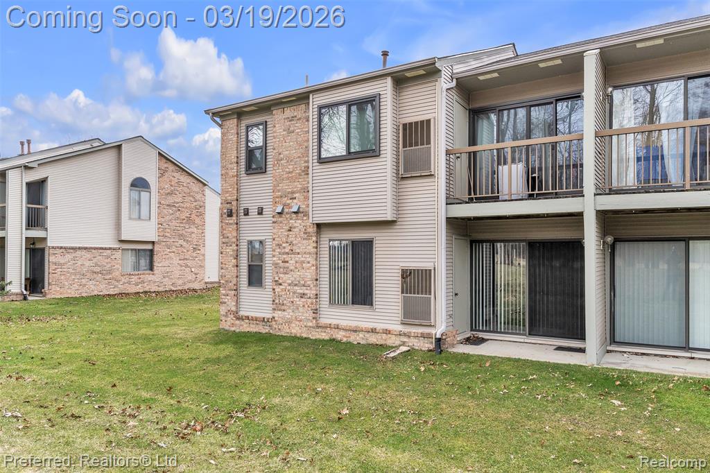 42751 Lilley Pointe Drive, Canton, MI 48187 — Photo 40
