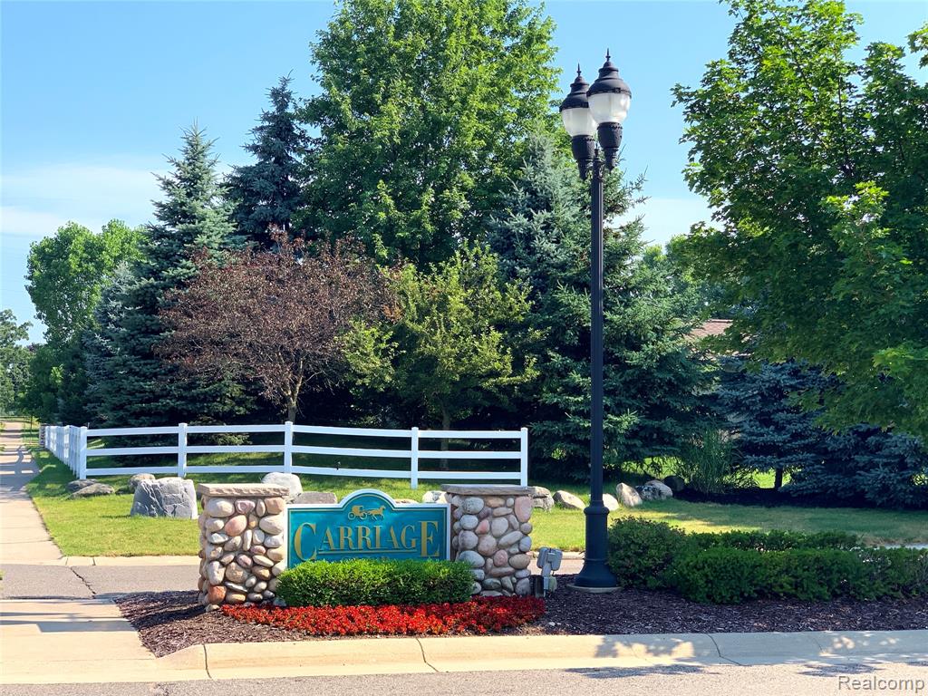 58740 Carriage Lane, South Lyon, MI 48178 — Photo 28