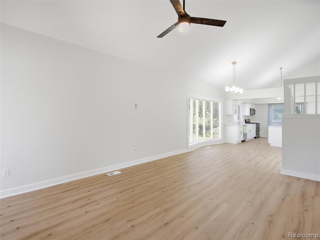 8365 22 Mile Road, Utica, MI 48317 — Photo 5