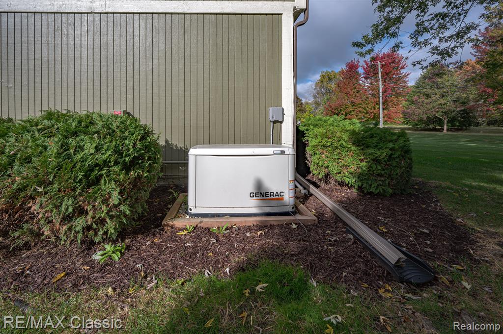 25884 BUCKMINSTER Drive, Novi, MI — Photo 21