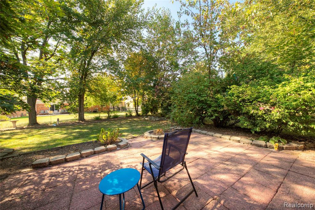 42437 Majestic Court, Canton, MI 48188 — Photo 46
