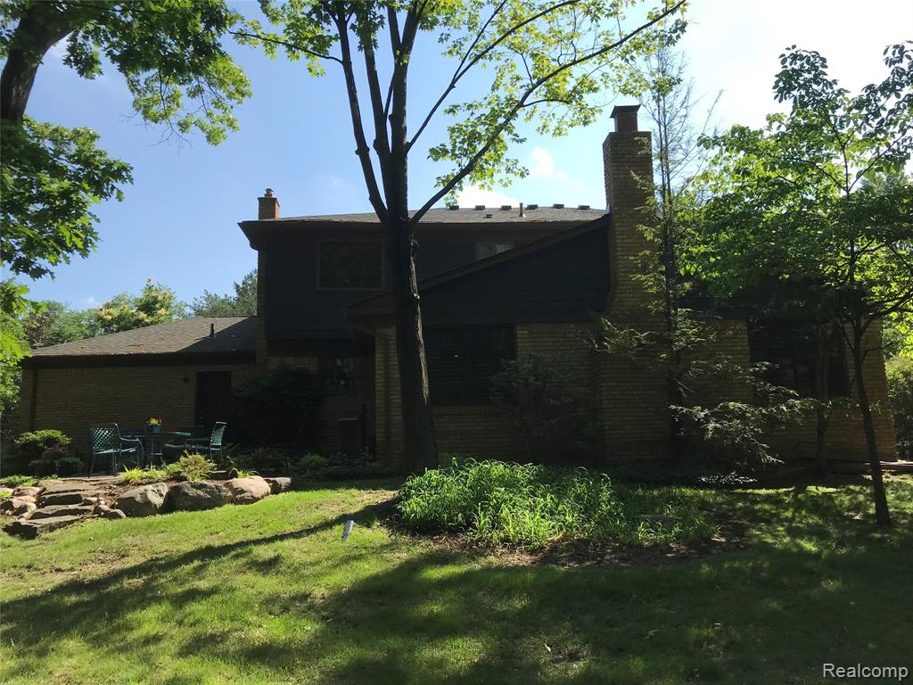 6018 Glen Eagles Drive, West Bloomfield, MI 48323 — Photo 42
