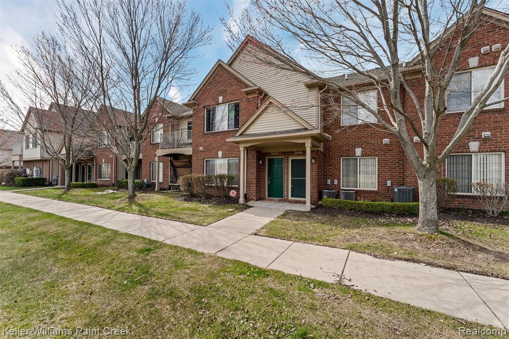 45542 Hidden View Court, Utica, MI 48315 — Photo 23