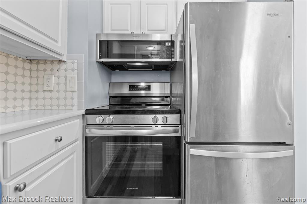 26902 Sandy Hill Court, 15, New Hudson, MI 48165 — Photo 5