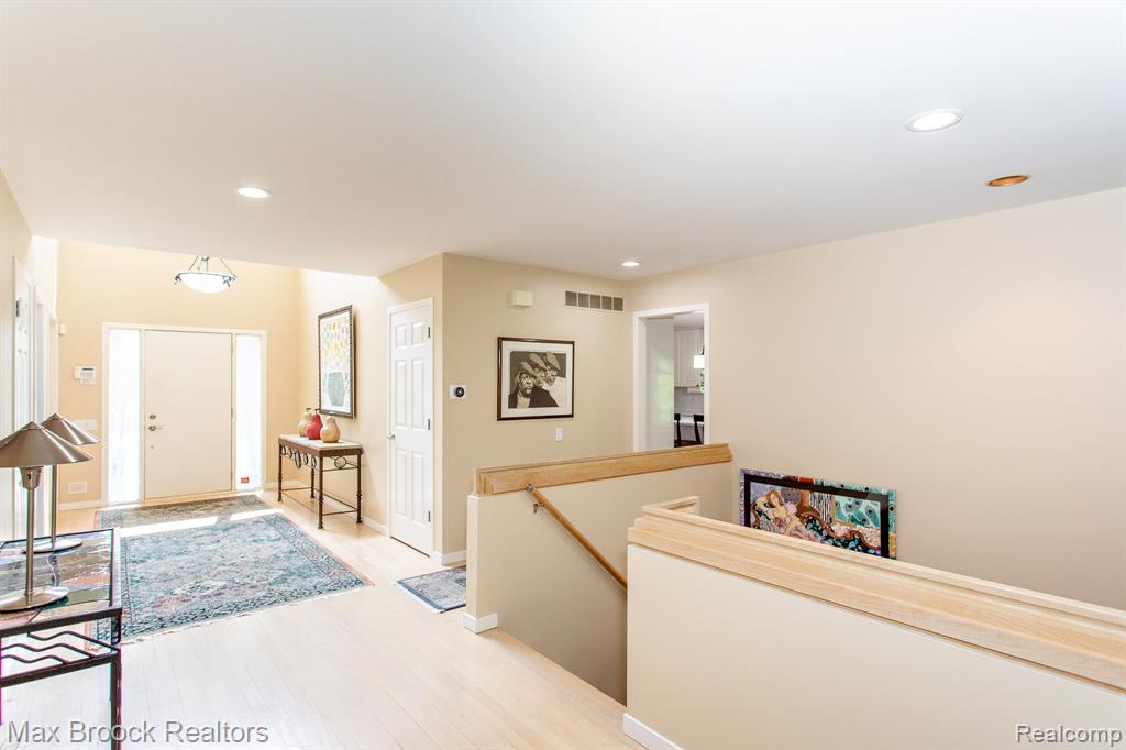 6524 Pleasant Lake Court, West Bloomfield, MI — Photo 42