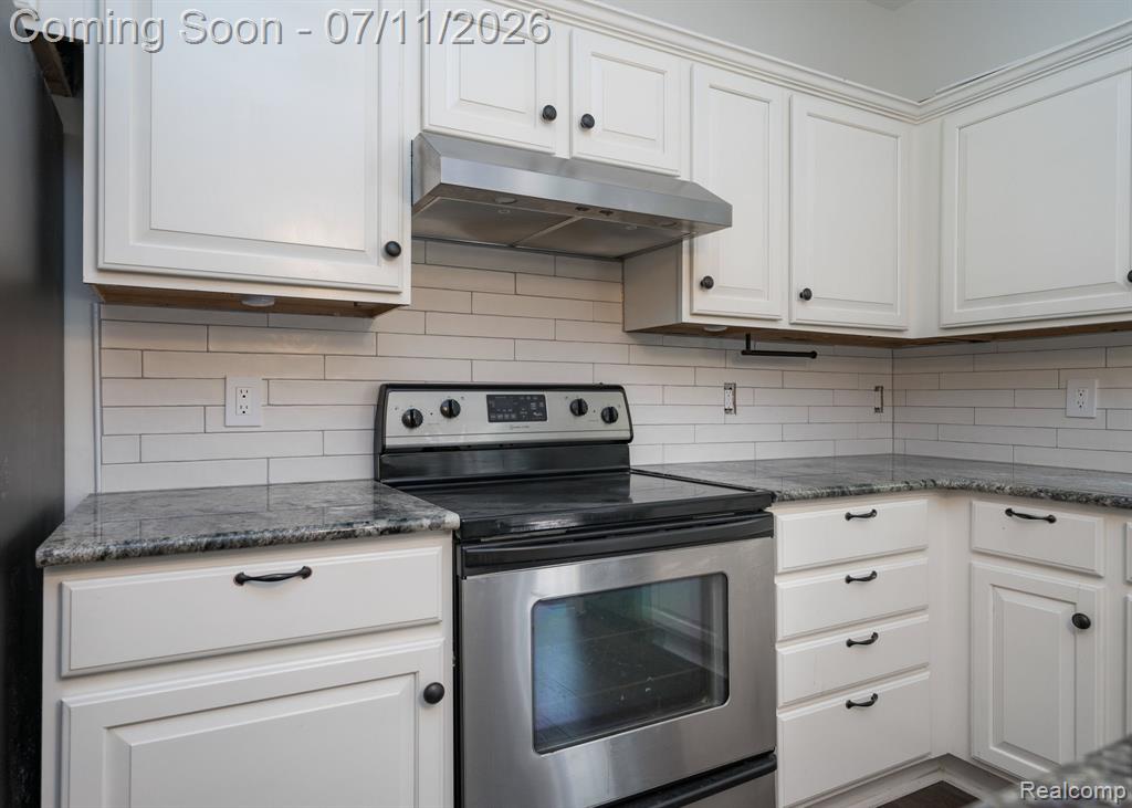 416 Otter Run Road, Holly, MI 48442 — Photo 14
