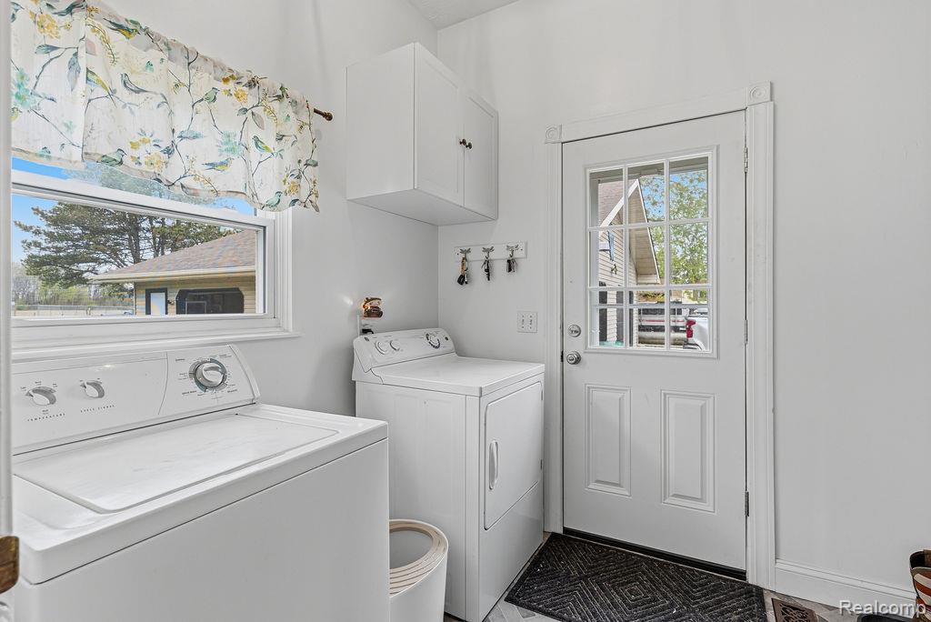4246 S Durand Road, Durand, MI 48429 — Photo 17