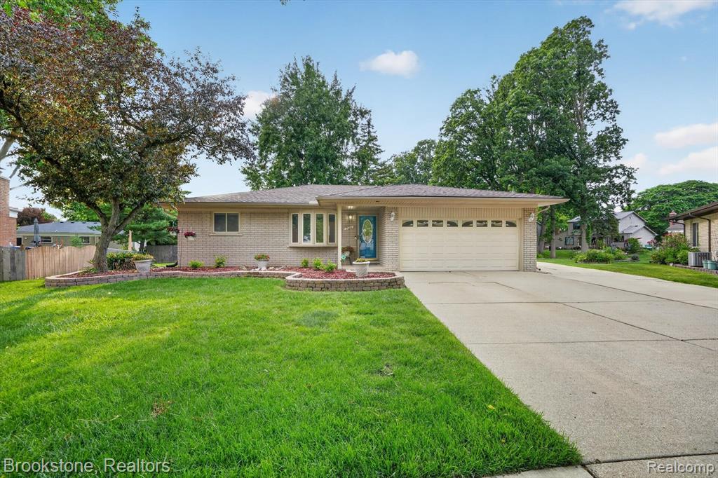 720 Comet Court, Canton, MI 48188 — Photo 3