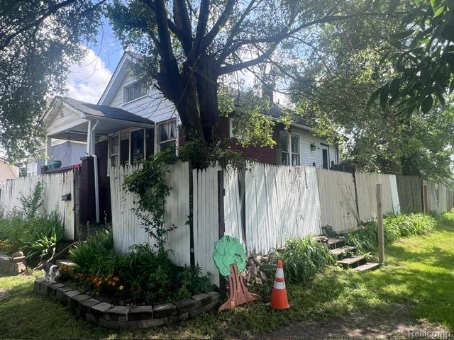 2589 Woodmere Street, Detroit, MI 48209 — Photo 2