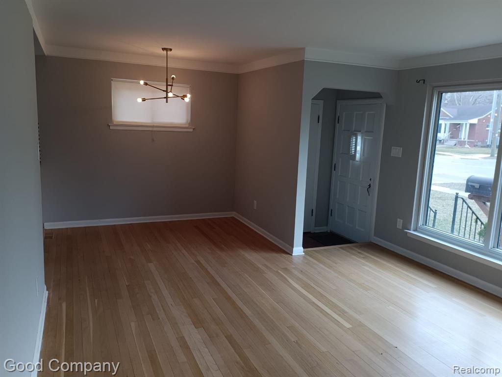 8400 OAK PARK Boulevard, Oak Park, MI 48237 — Photo 5