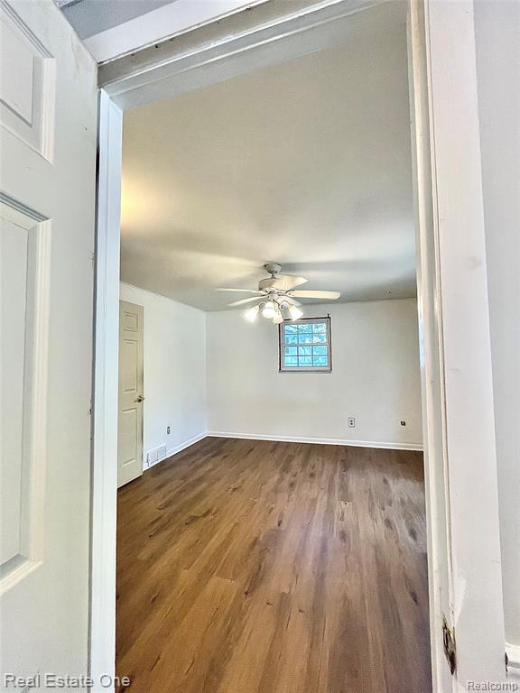4620 Kempf Street, Waterford, MI 48329 — Photo 22