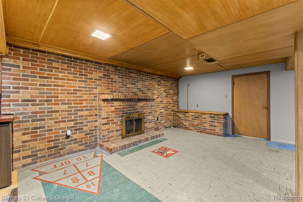 594 Hartsough Street, Plymouth, MI 48170 — Photo 31