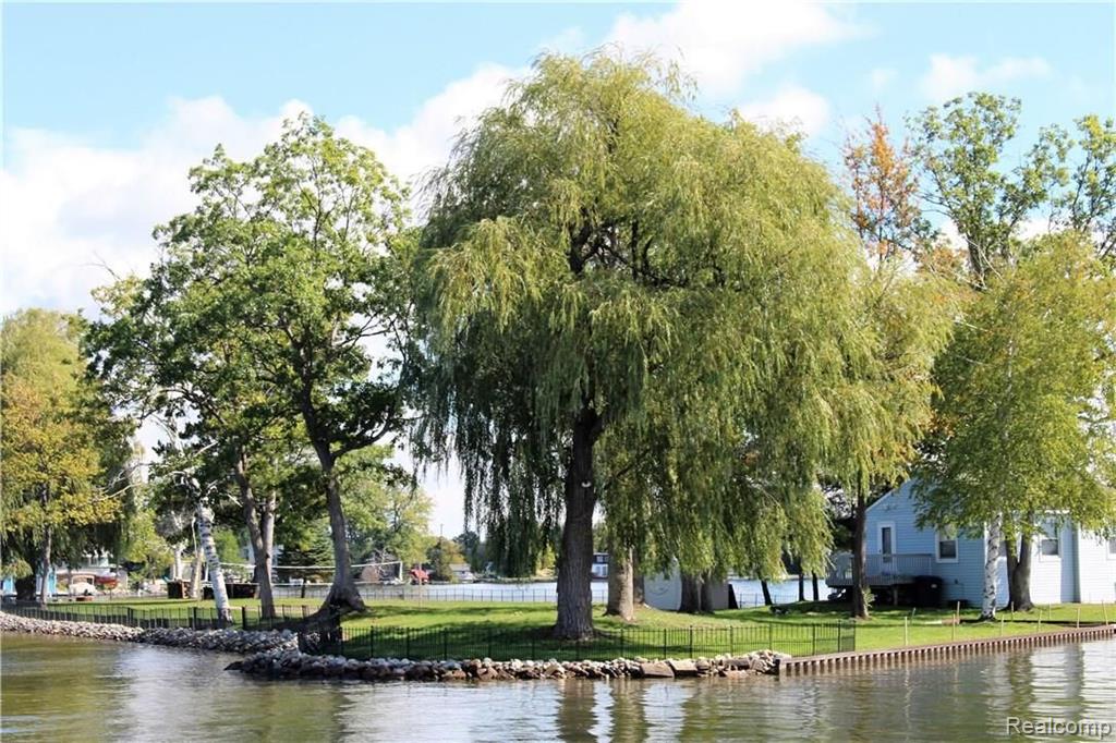 752 Preston Island, Orion, MI 48362 — Photo 31