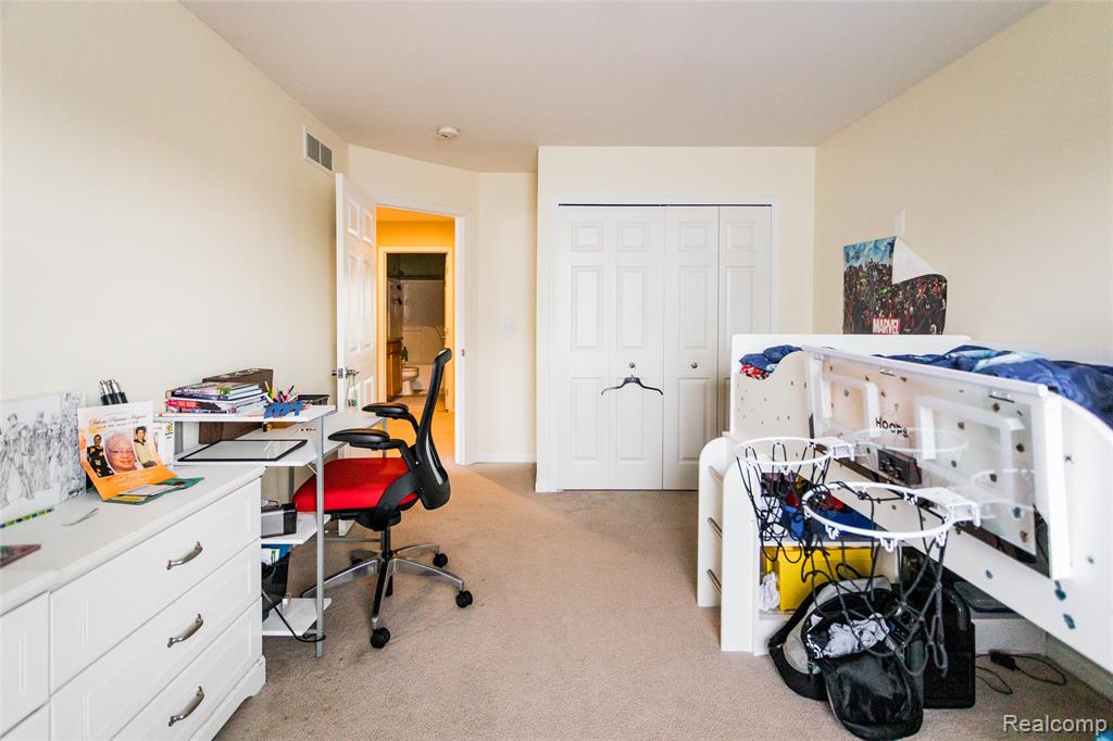 661 Lemay, Detroit, MI 48214 — Photo 17