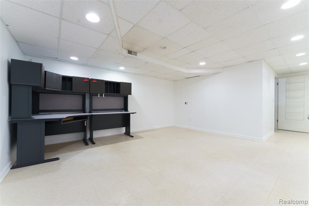 469 Winwood Circle, 121, Walled Lake, MI 48390 — Photo 25