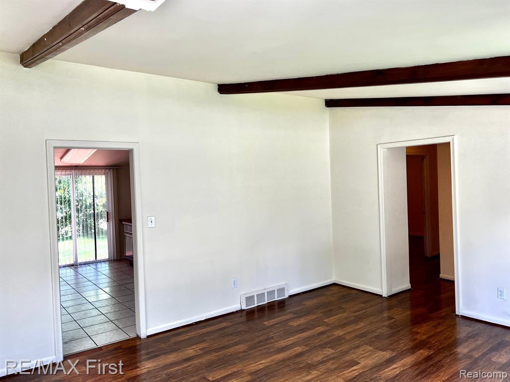 31030 E COUSINO Drive N, Warren, MI 48092 — Photo 7