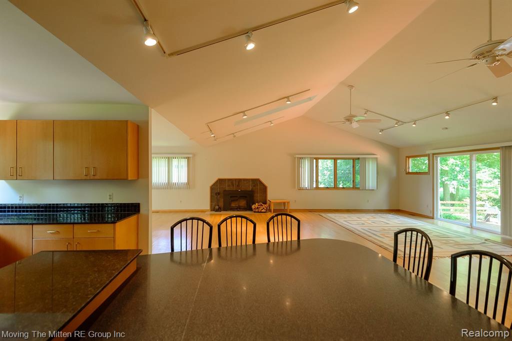 7181 MUERDALE, West Bloomfield, MI — Photo 17