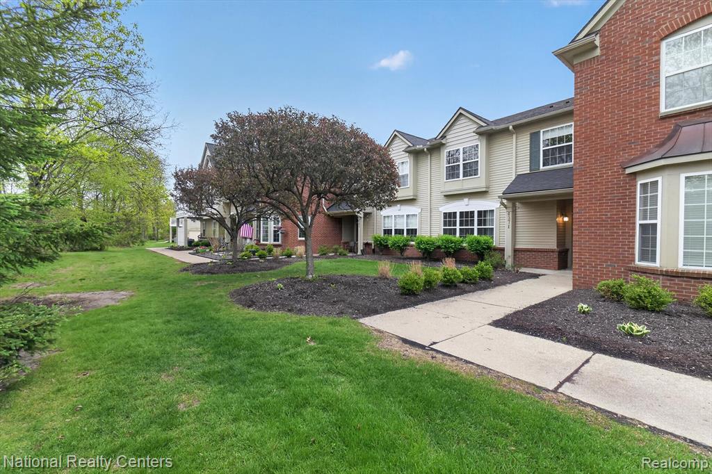 4371 Aster Boulevard, Howell, MI 48843 — Photo 3