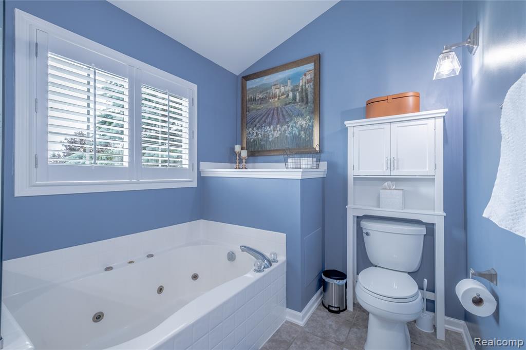9154 Rotondo Drive, Howell, MI 48855 — Photo 20