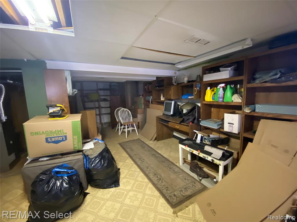 524 W Huron Street, Milford, MI 48381 — Photo 21